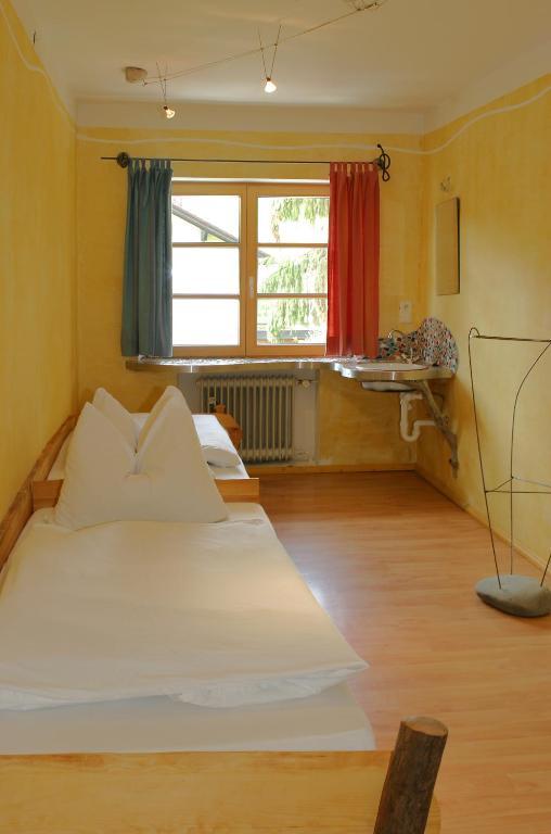 Schiff Bihlerdorf - Hostel Værelse billede