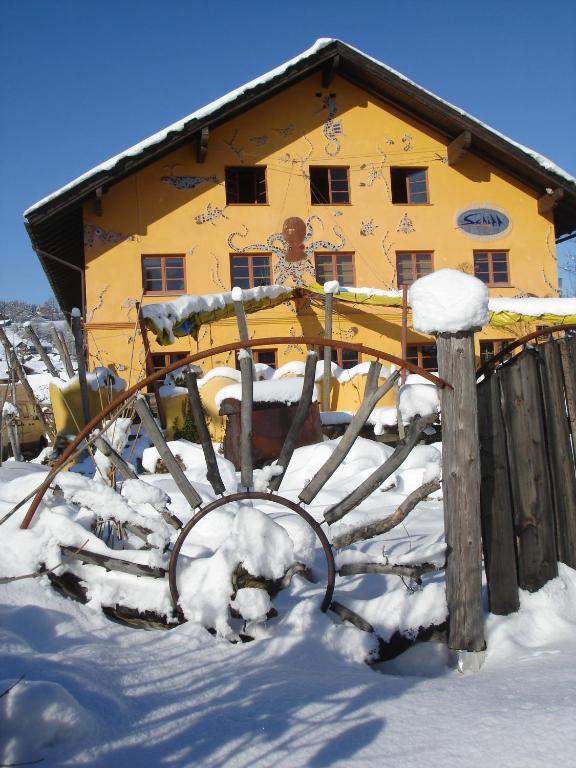 Schiff Bihlerdorf - Hostel Eksteriør billede