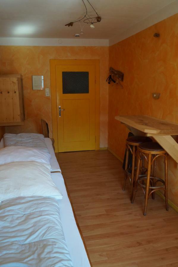 Schiff Bihlerdorf - Hostel Eksteriør billede